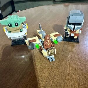 Star Wars Legos - BrickHeadz and Wookiee’s Gunship